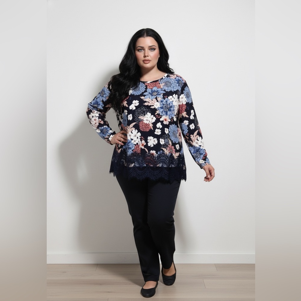 Beautiful Chico’s Floral Blouse. 
Size: 3 / US 16
